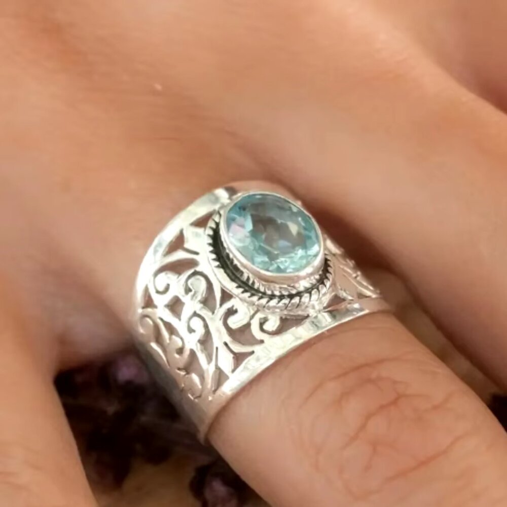 Silver Tone Wide Band Cutout Blue Stone Ring Statement Size 8